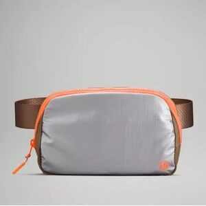 Lululemon Everywhere Belt Bag Crossbody Large metallic Adjustable Strap